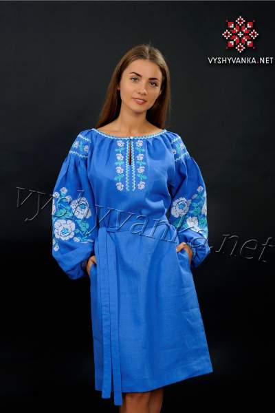Льняное платье с вышивкой светло-синее (розы), арт. 4157