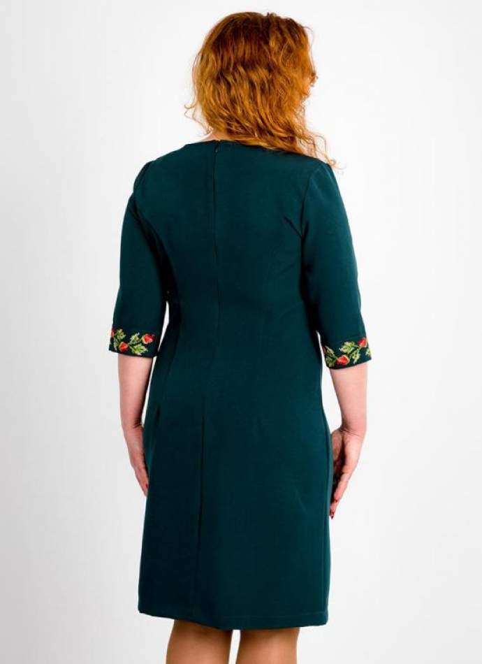 Зелене плаття з вишивкою, арт. 4194 великі розміри