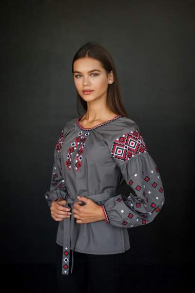 Сучасна жіноча вишиванка, арт. 4199