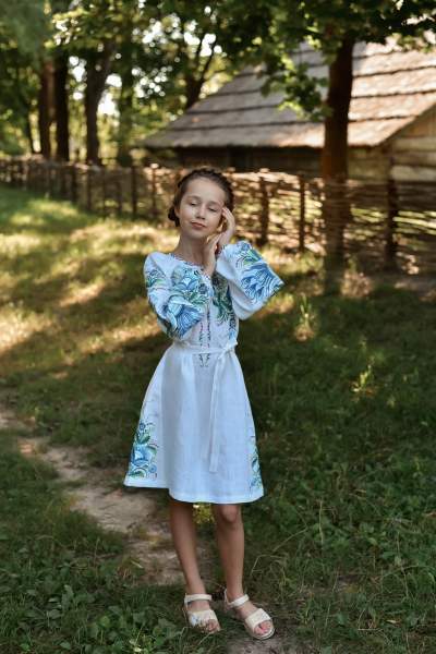 Біле дитяче плаття-вишиванка, арт. 4346