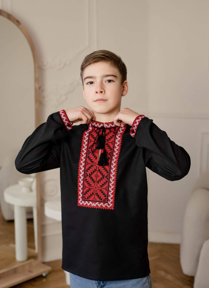 Чорна вишиванка для хлопчика, арт. 4455