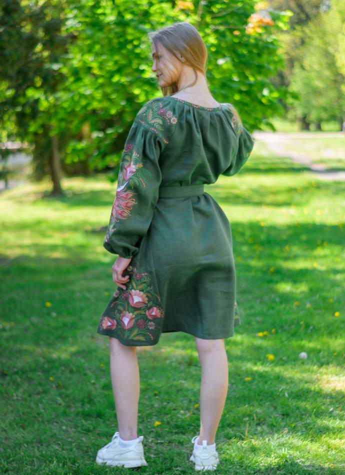 Зелена вишита сукня з льону, арт. 4609-коротка