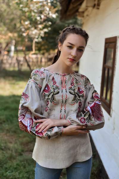 Лляна жіноча блуза в стилі петриківського розпису, арт. 4614