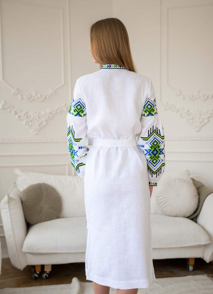 Біла сукня вишиванка FOLK на ґудзиках з поясом синьо-зелена вишивка  арт. 4639