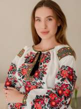 Дизайнерська вишиванка з білого льону з пишними вишитими рукавами,арт 4688