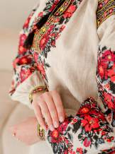 Дизайнерська вишиванка з льону з пишними вишитими рукавами,арт 4689