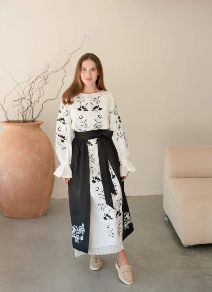 Комплект "Княжа" — вишита лляна сукня + плахта з поясом, арт.4690