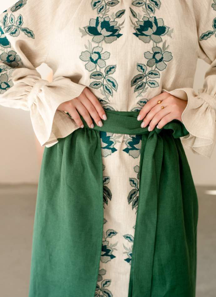 Жіночий вишитий костюм- довга сукня і плахта з машинною вишивкою гладдю з льону,в етно стилі,арт 4696