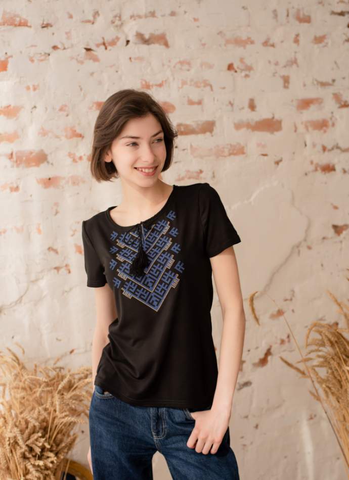 Чорна футболка з вишивкою, арт. 5139к.р.