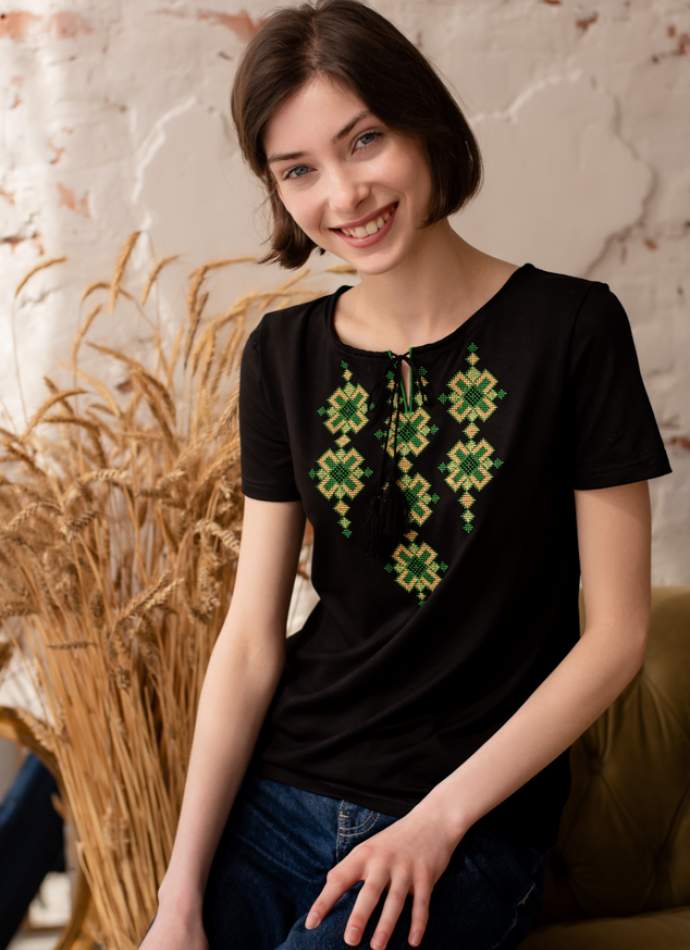Чорна футболка з вишивкою, арт. 5143к.р.