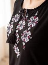 Чорна футболка з вишивкою, арт. 5145к.р.