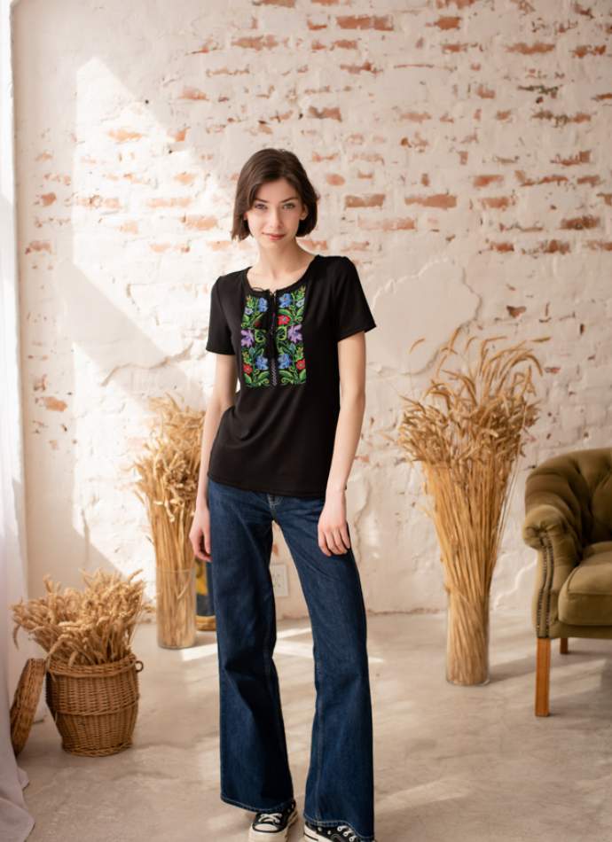 Чорна футболка з вишивкою, арт. 5147к.р.