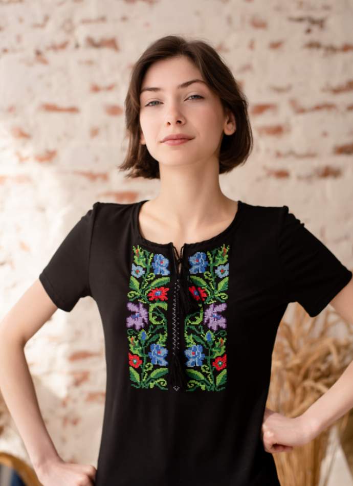 Чорна футболка з вишивкою, арт. 5147к.р.