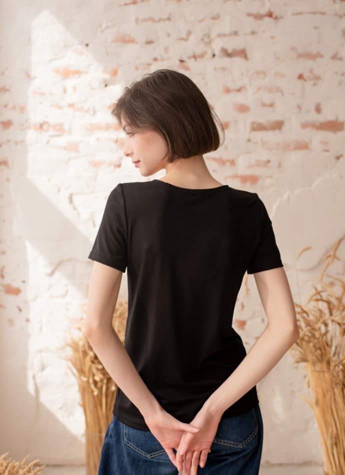 Чорна футболка з вишивкою, арт. 5147к.р.
