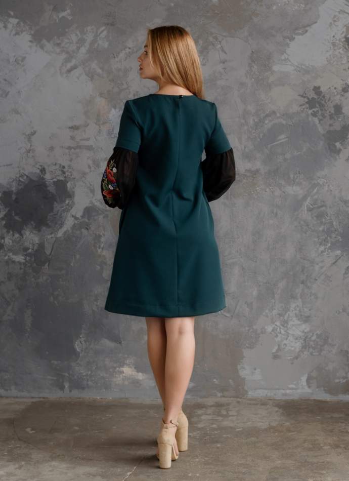 Молодіжне плаття з вишивкою зелене, арт. 4527