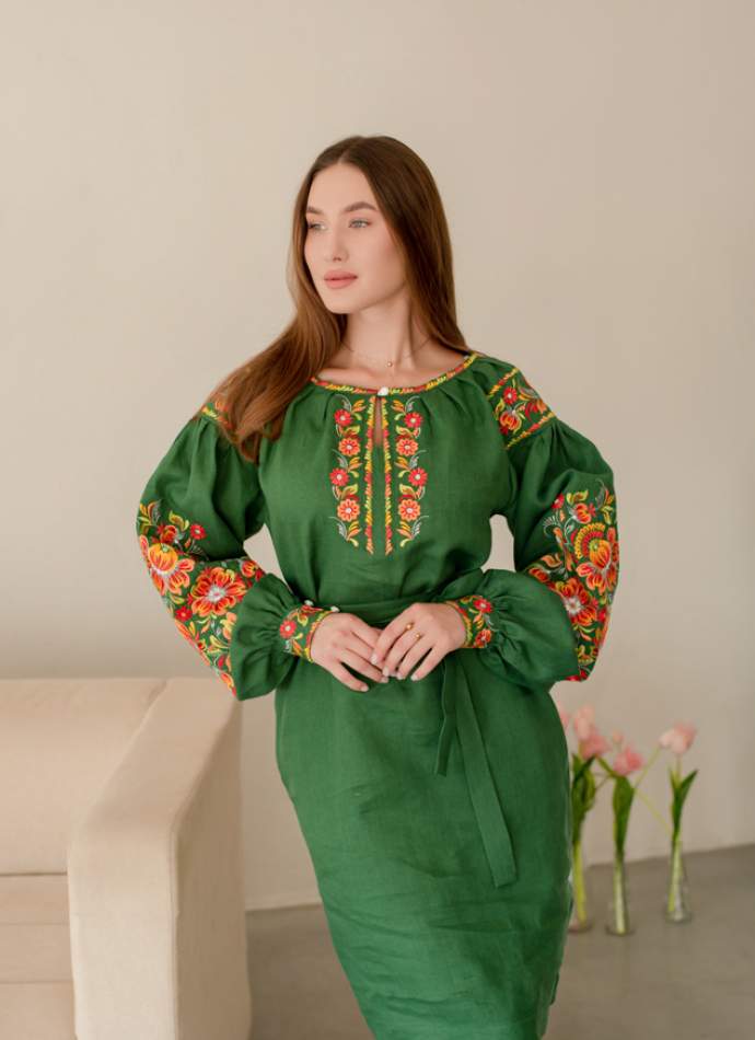 Лляне плаття з вишивкою (зелене), арт. 4505-коротке
